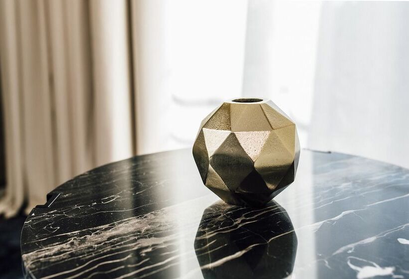 سوییت, Almanac Barcelona