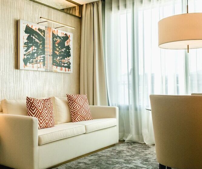 Suite with Terrace, Almanac Barcelona