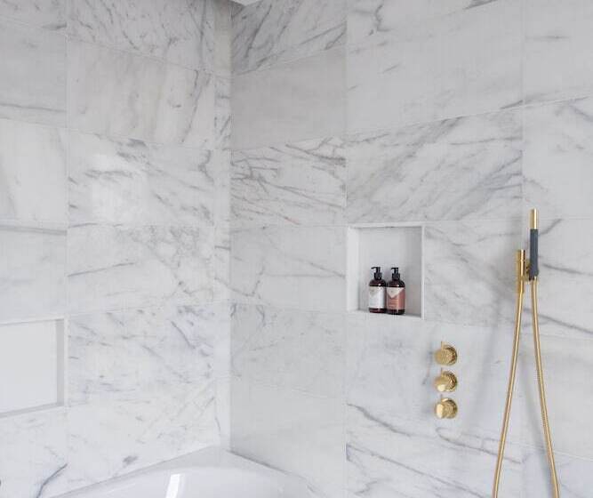 سوئیت پنت هاوس, Almanac Barcelona