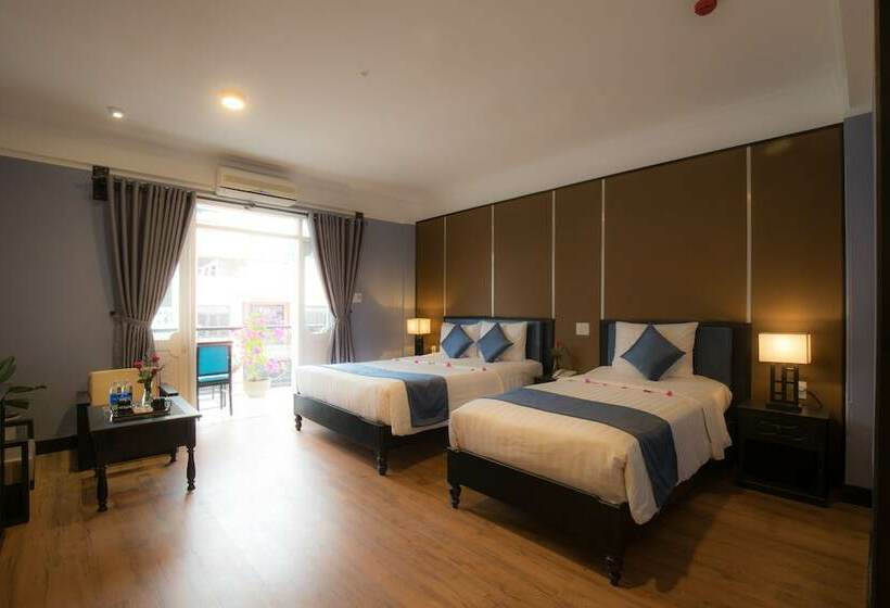 اتاق خانوادگی, Beaulieu Boutique