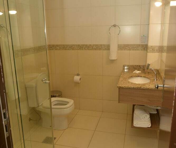 豪华三人间, Das Figueiras