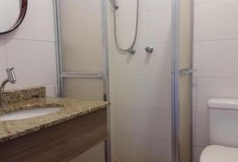 标准单人间, Das Figueiras