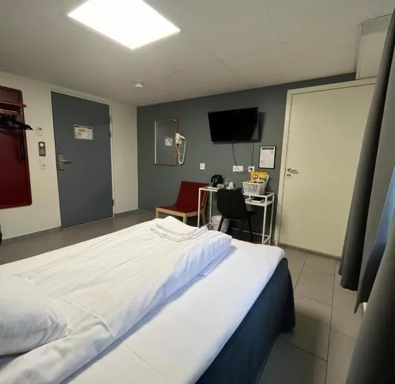Standard Yhden Hengen Huone, Kalmar Hotell