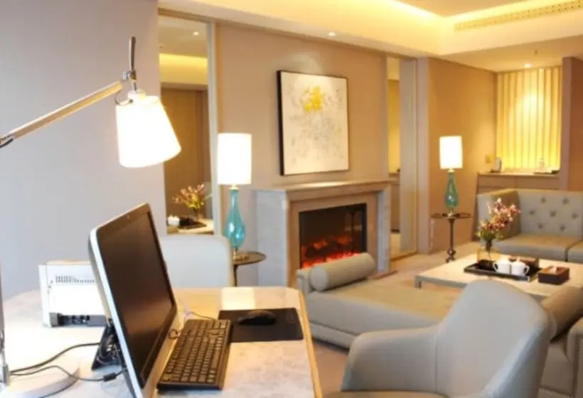 Suite Deluxe, Weihaiwei