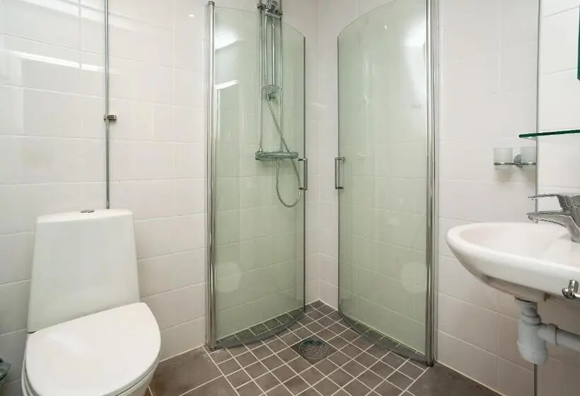 Standard Yhden Hengen Huone, Kalmar Hotell