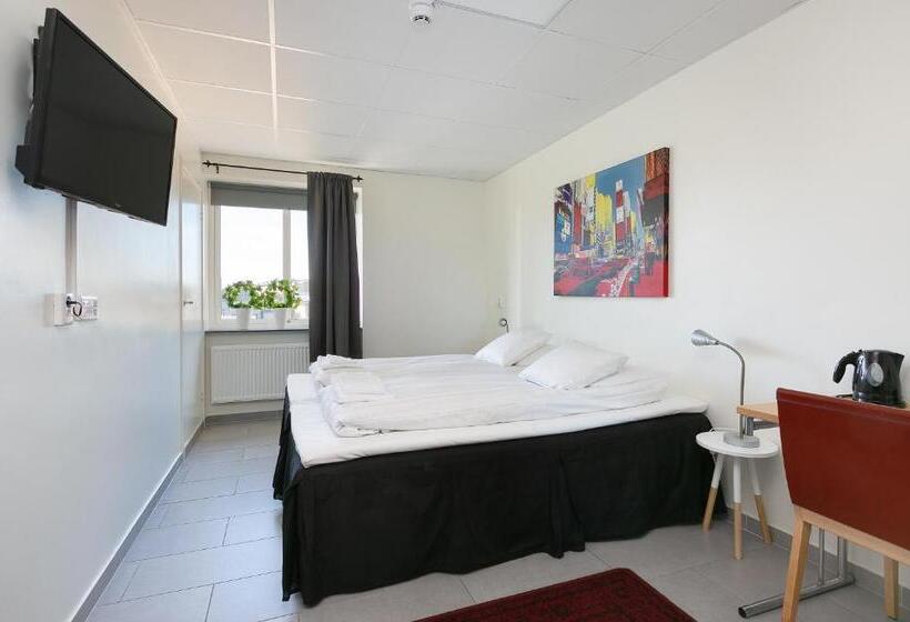 Camera Standard, Kalmar Hotell