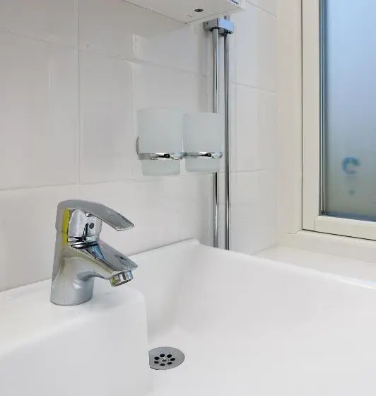 Perhehuone, Kalmar Hotell