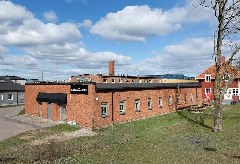 Huoneisto 2 Makuuhuonetta, Kalmar Hotell