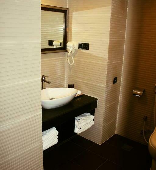 اتاق لوکس, Sky City Hotel Dhaka