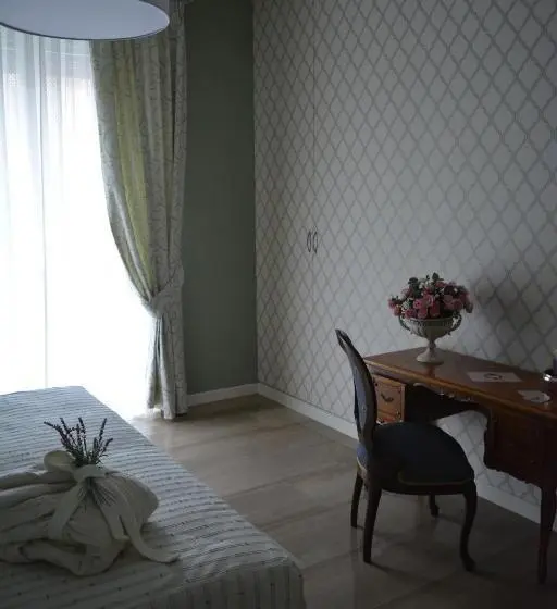 اتاق لوکس با بالکن, Allaportaccanto Bed & Breakfast