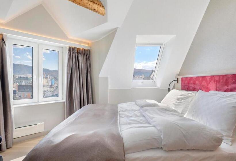 キングサイズベッドのスーペリアルーム, Bergen Harbour Hotel, Worldhotels Crafted