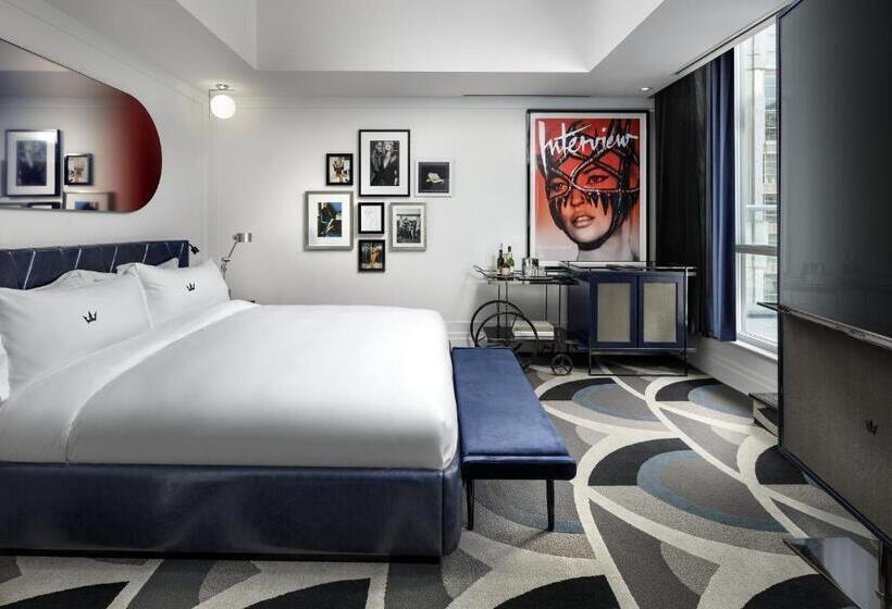 اتاق استاندارد با تخت بزرگ برای معلولان, Bisha Hotel Toronto