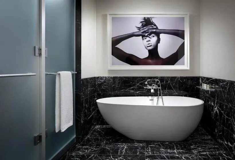 スタンダードトリプルルーム, BISHA, a Luxury Collection Hotel, Toronto