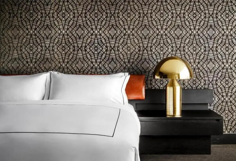 キングサイズベッドのスイートルーム, BISHA, a Luxury Collection Hotel, Toronto