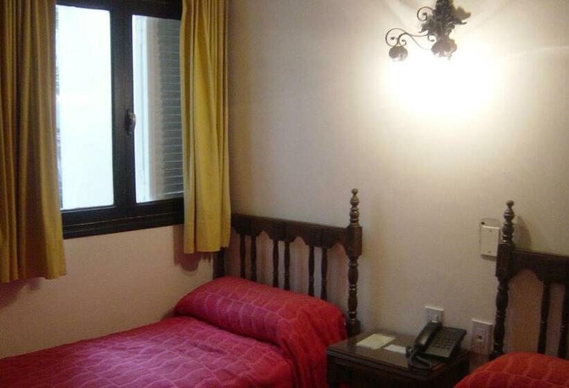 标准单人间, Emperatriz Hotel Familiar