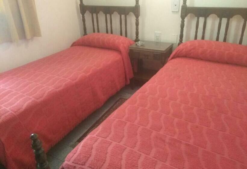 标准单人间, Emperatriz Hotel Familiar