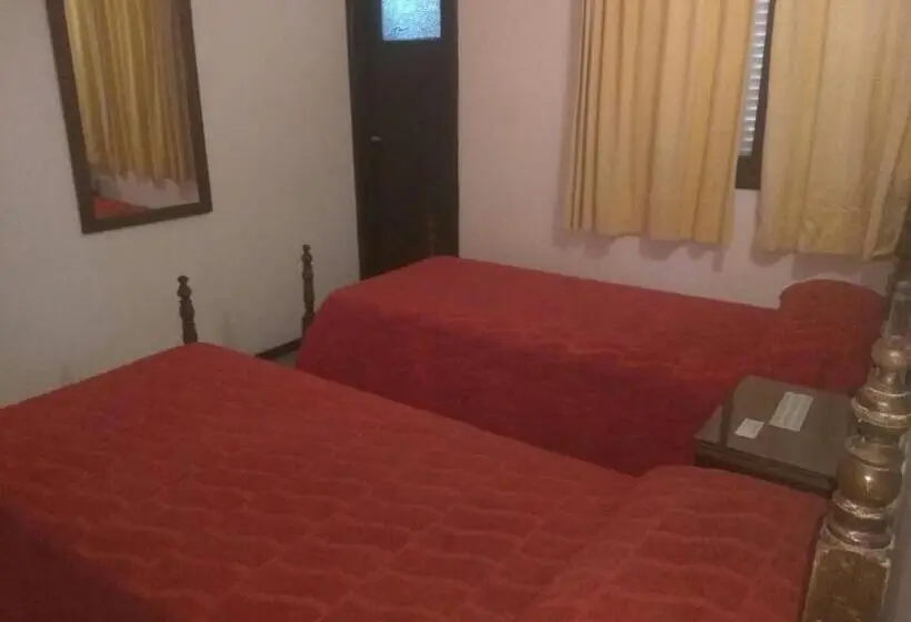 اتاق استاندارد, Emperatriz Hotel Familiar