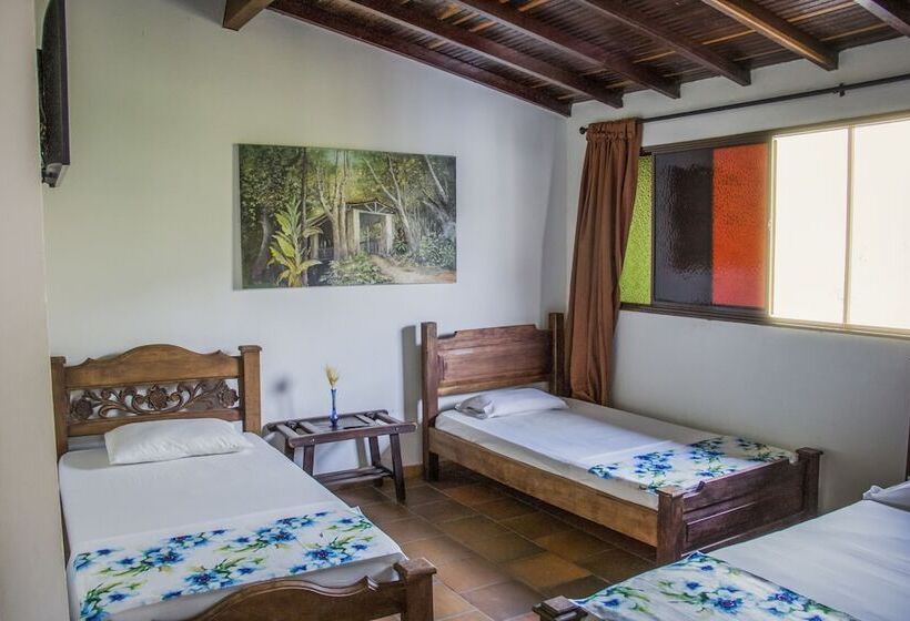 חדר משפחתי, Campestre Villa Lucila