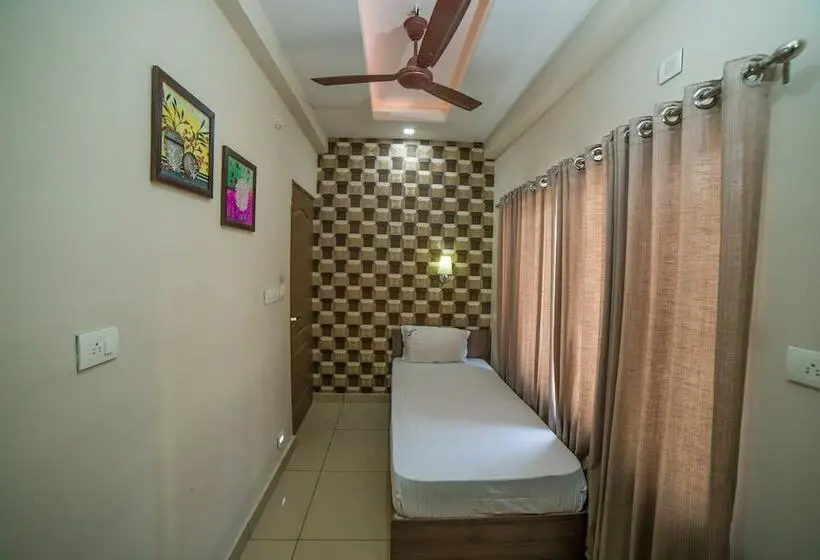 Chambre Standard Individuelle, Galaxy Inn