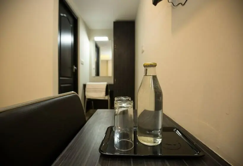 Chambre Standard, Galaxy Inn