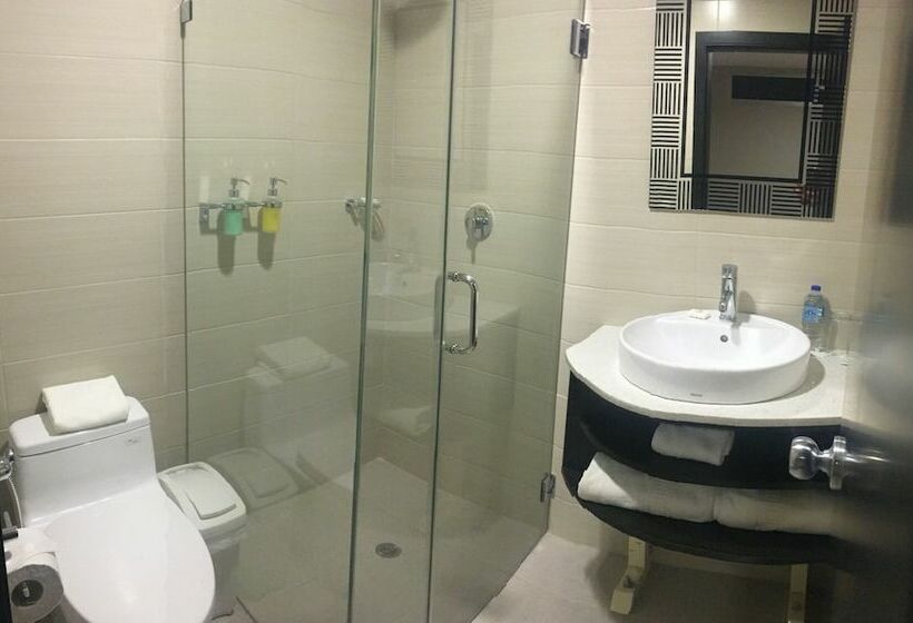 ジュニアスイート, Los Almendros