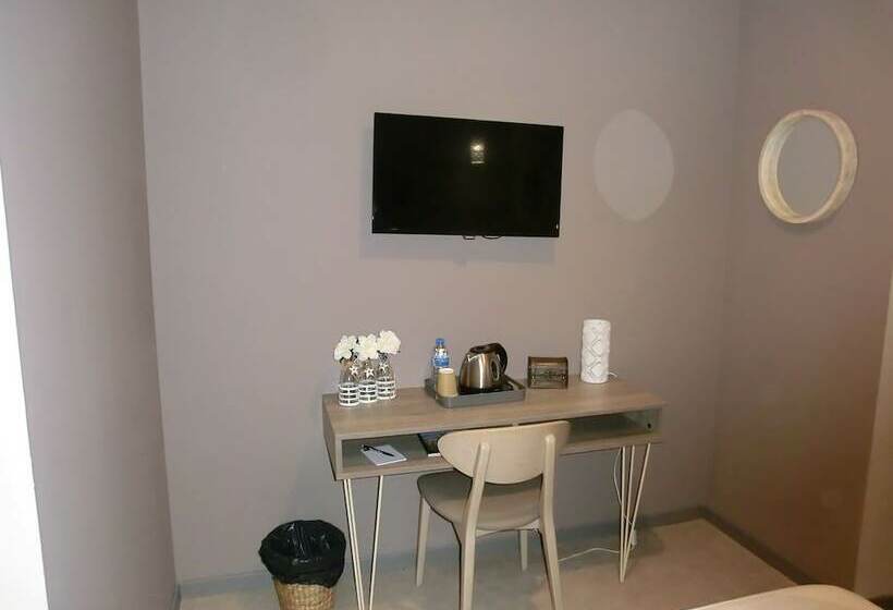 חדר סטנדרט, Sur Le Quai