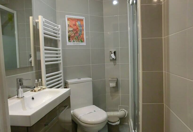 חדר סטנדרט, Sur Le Quai