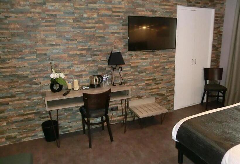 חדר סטנדרט לארבעה נוף לים, Sur Le Quai