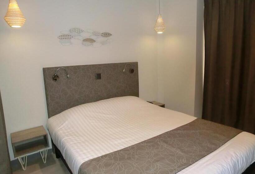 חדר סטנדרט לארבעה, Sur Le Quai