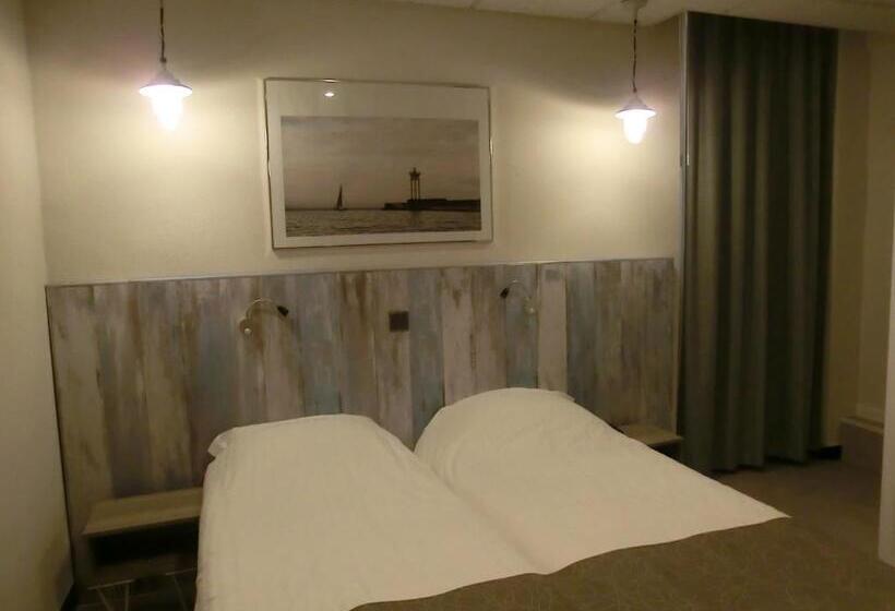 חדר אקונומי, Sur Le Quai