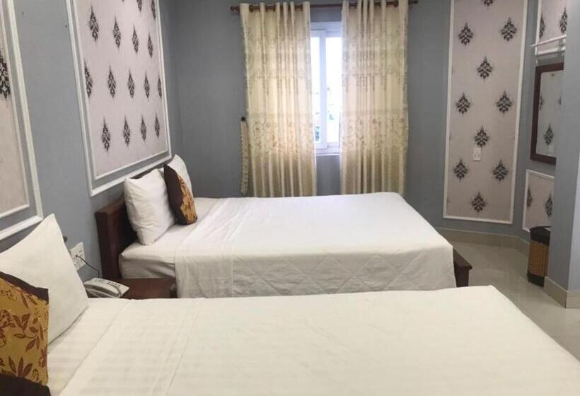 اتاق استاندارد چهار تخته, Thanh Tai Hotel 1