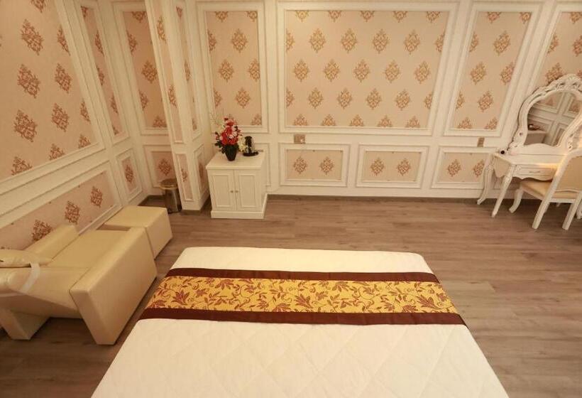 سوییت, Thanh Tai Hotel 1