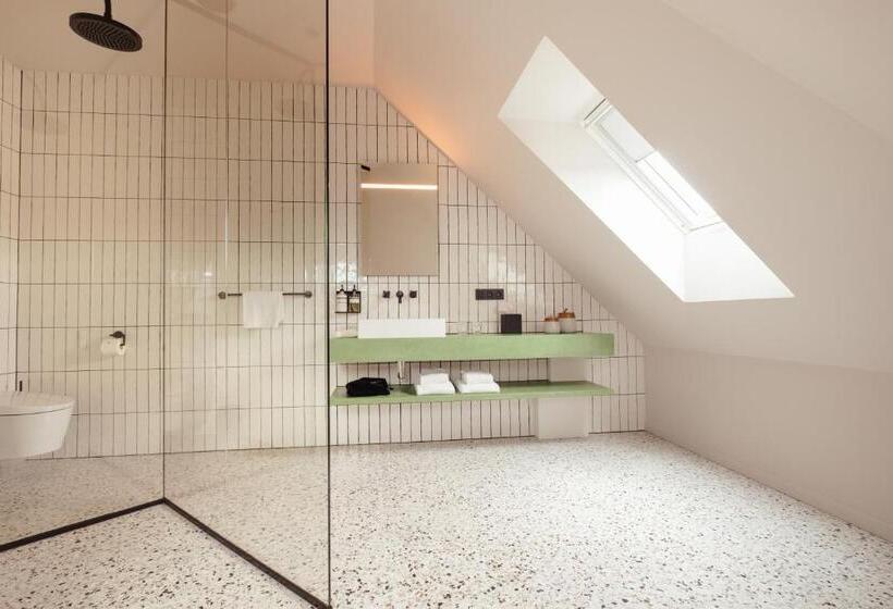 غرفة ديلوكس, U Eat & Sleep Antwerp