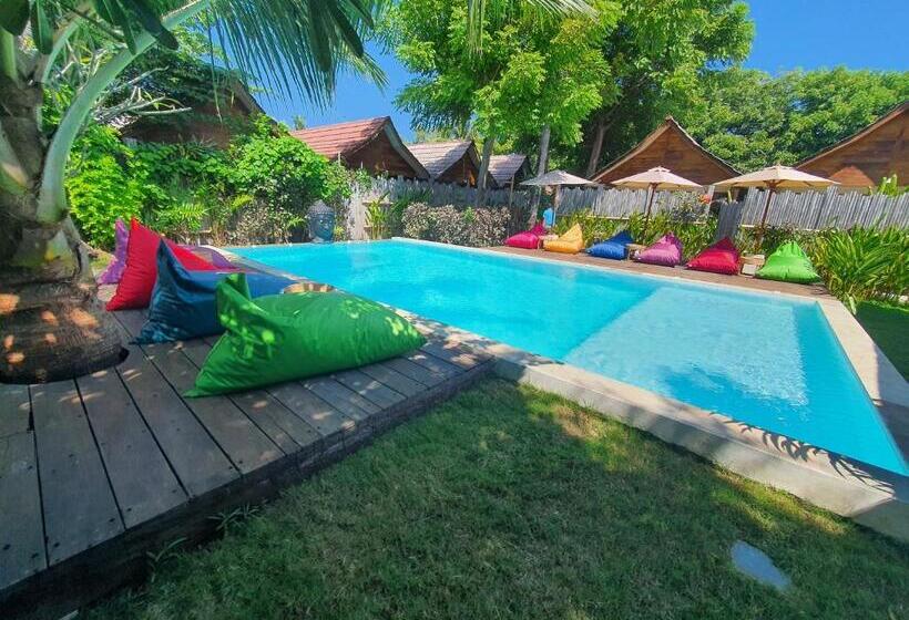 스탠다드 룸 풀장 전망, United Colors Of Gili