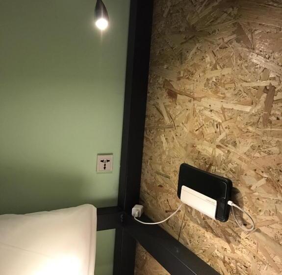 اتاق خانوادگی, Tourist Bunny Hostel