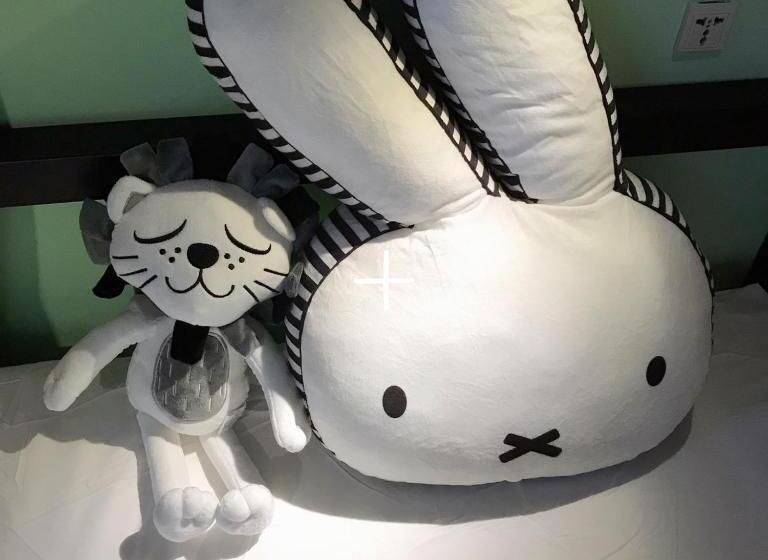 چادر با خدمات رفاهی استاندارد, Tourist Bunny Hostel