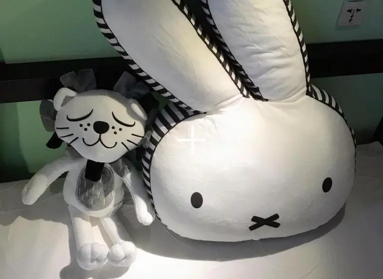 چادر با خدمات رفاهی استاندارد, Tourist Bunny Hostel