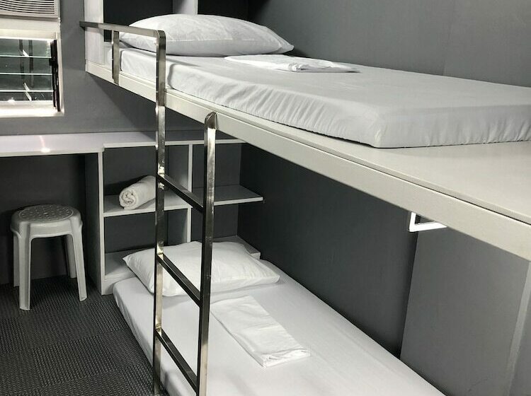 اتاق استاندارد, Ervoruto Hostel Makati