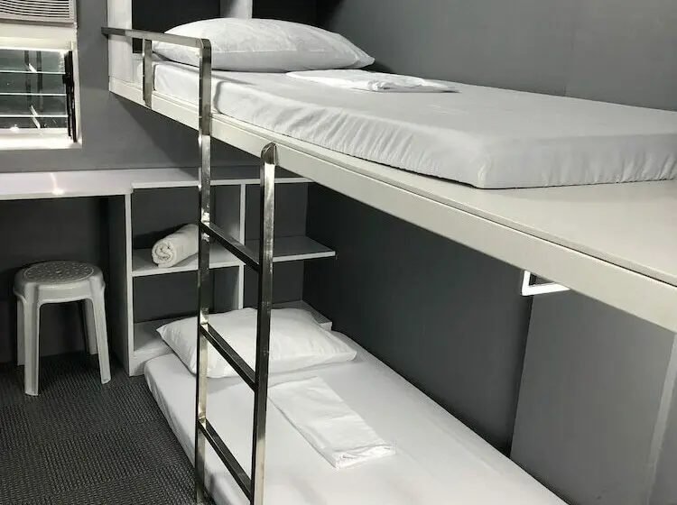 スタンダードルーム, Ervoruto Hostel Makati