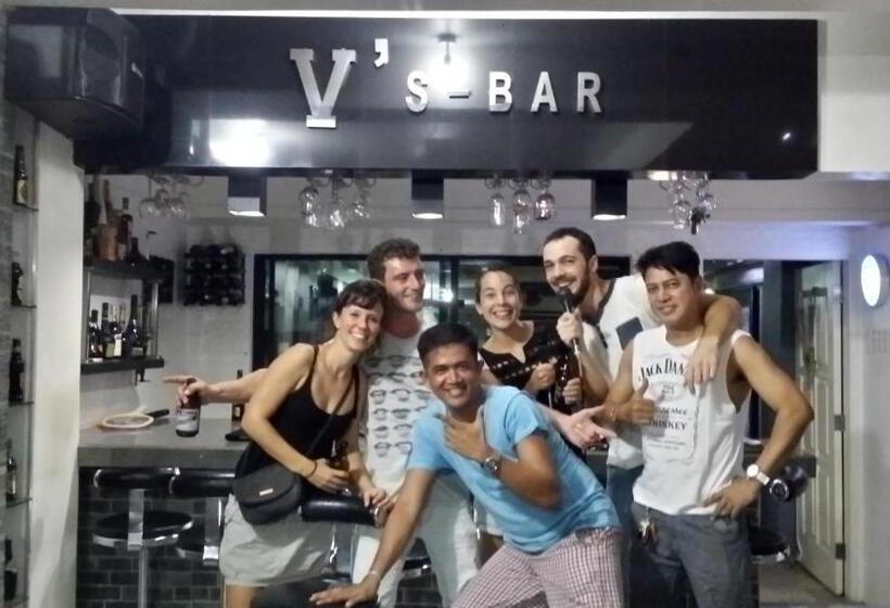 اتاق عادی, Ervoruto Hostel Makati