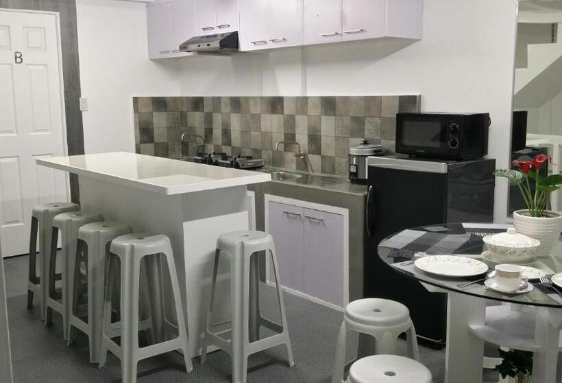 四人标准间, Ervoruto Hostel Makati