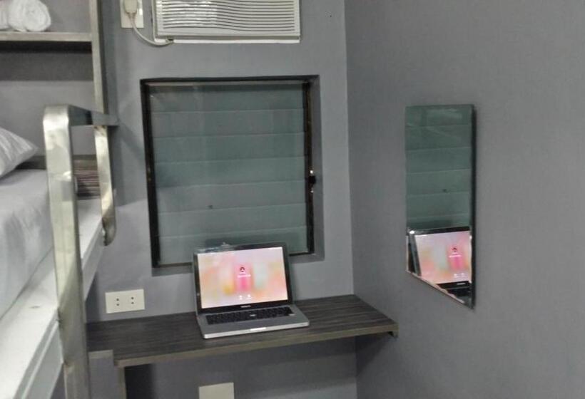 اتاق استاندارد, Ervoruto Hostel Makati