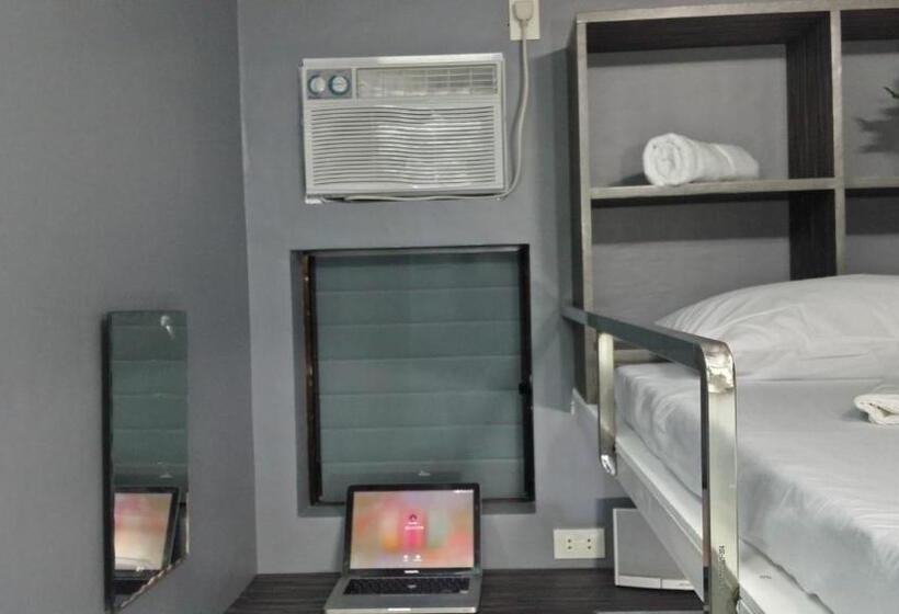اتاق استاندارد, Ervoruto Hostel Makati