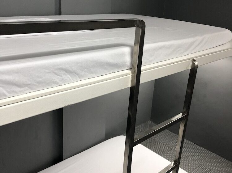 标准间, Ervoruto Hostel Makati