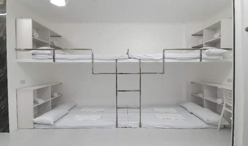 家庭间, Ervoruto Hostel Makati