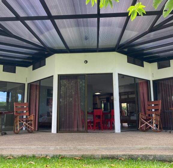 غرفة قياسية, Villas Aracari