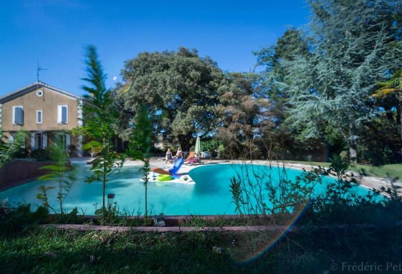 غرفة عائلية, Le Fer En Cèze