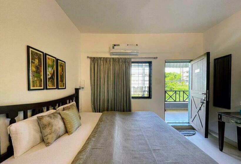 Deluxe Room with Balcony, The Loft