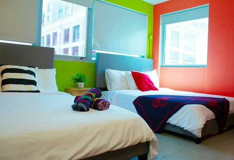 اتاق لوکس, Conturce Hostel