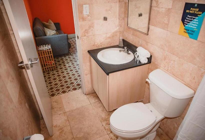 اتاق استاندارد, Conturce Hostel